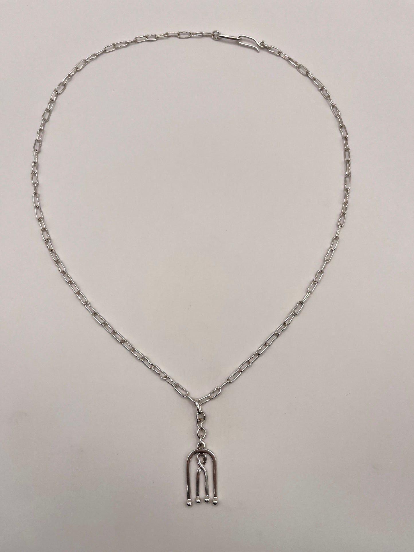 dangle pendant and chain
